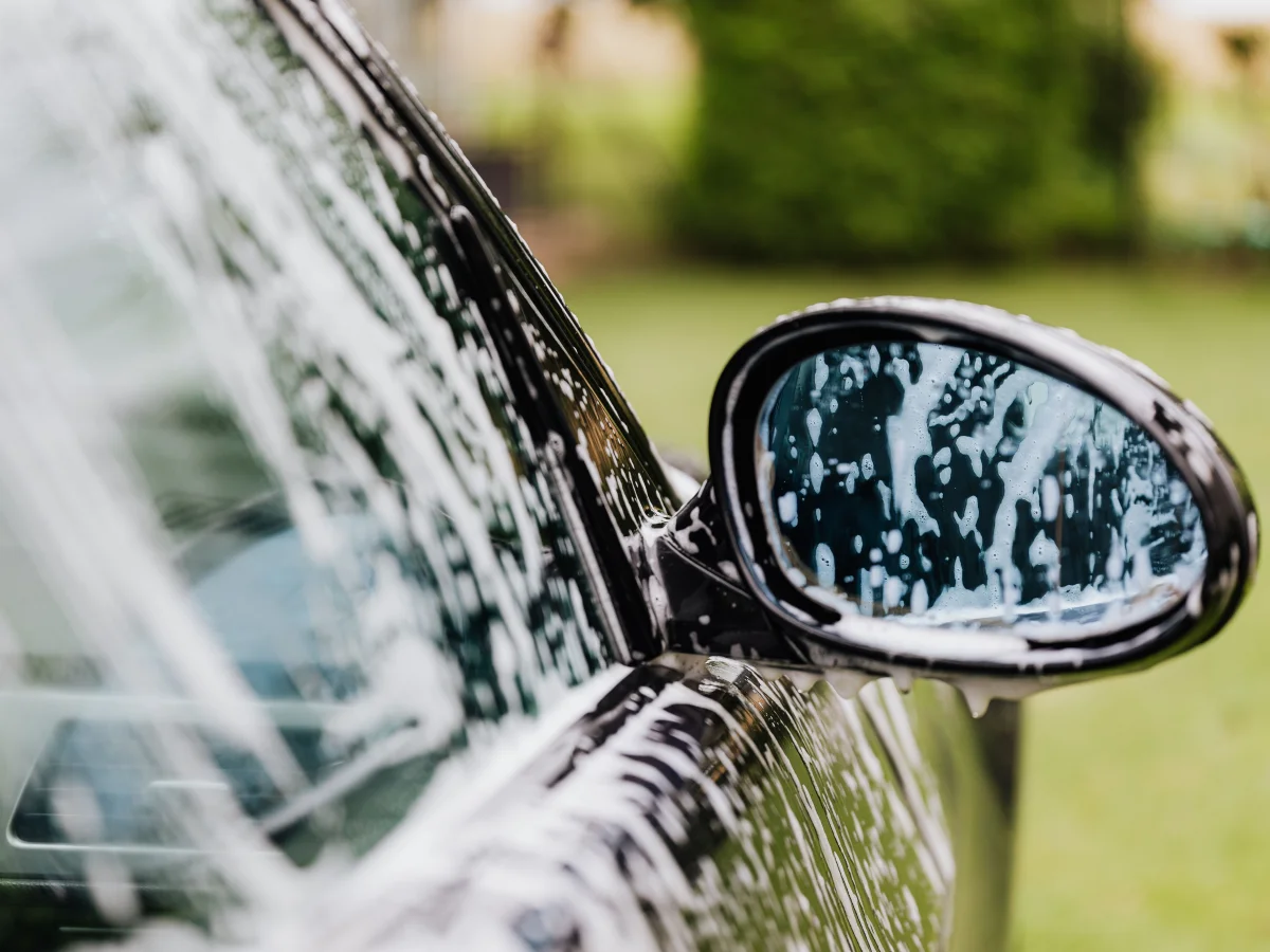 Executive Car Wash in action